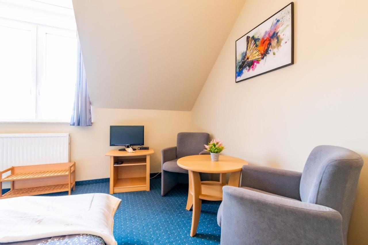 Hotel Pod Platanem Rowy  Zewnętrze zdjęcie