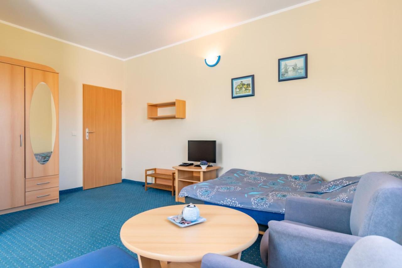 Hotel Pod Platanem Rowy  Zewnętrze zdjęcie